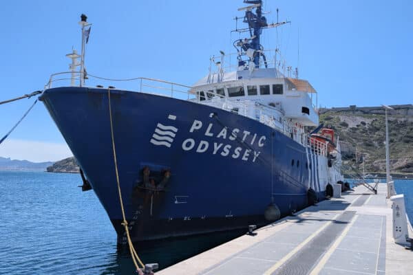 plastic-odyssey-bateau-navire-plastique-pollution-2