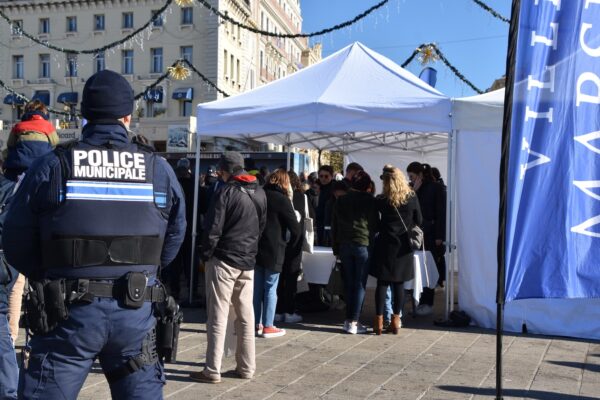police-municipale-illustration-vieux-port
