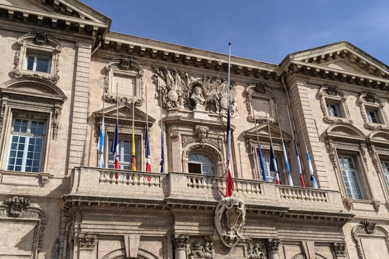 Municipales 2026 | Qui sont les huit candidats à Marseille et leurs listes complètes ?