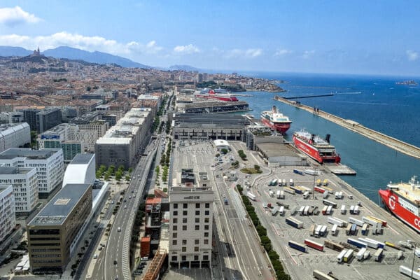 port-arebc-joliette-ferries-corse-gare-maritime-1