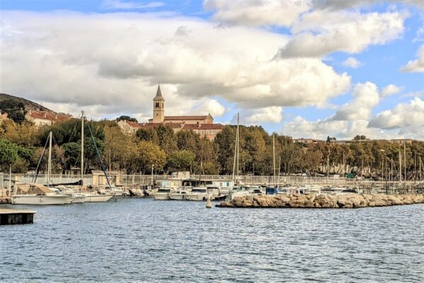 port-estaque-plaisance-eglise-mer-littoral