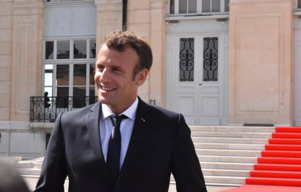 president-macron-sommet-deux-rives copie