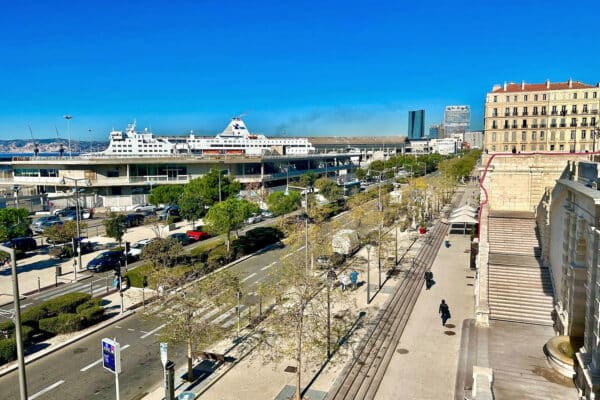 quai-de-la-major-port-marseille-joliette-2