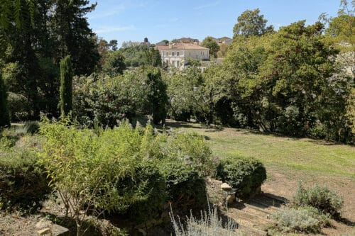 ch&acirc;teau, En images | Le Ch&acirc;teau Ricard devient un havre de vie pour les enfants atteints de cancer, Made in Marseille