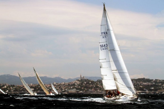 regate-marseille-bateau-voile