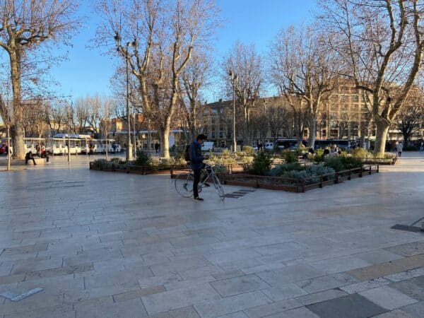 rotonde-centre-ville-aix-velo-maroine-jit