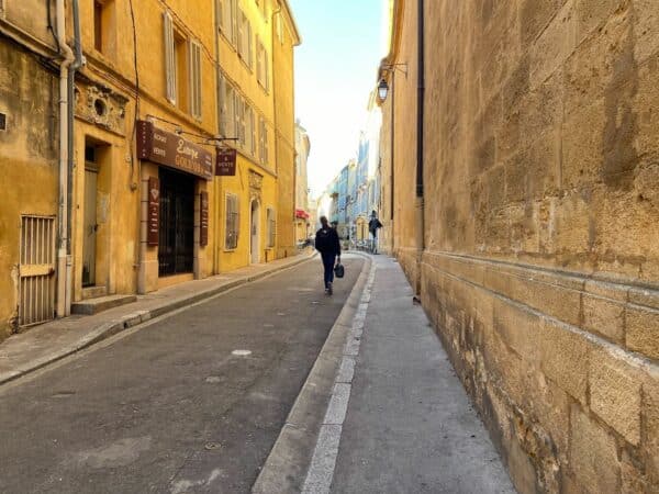 rue-tanneurs-aix-maroine-jit