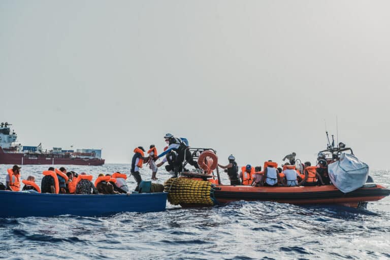 Dix ans de SOS Méditerranée : les chiffres derrière une décennie de secours en mer