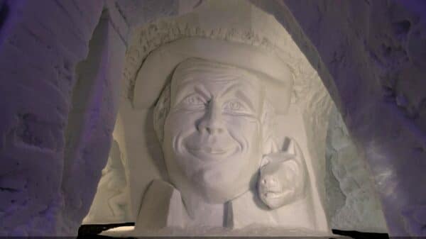 sculptures-grotte-de-glace