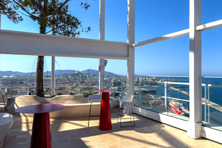 Vidéo | Sky Center : la terrasse panoramique avec la plus haute vue de Marseille ouvre au public