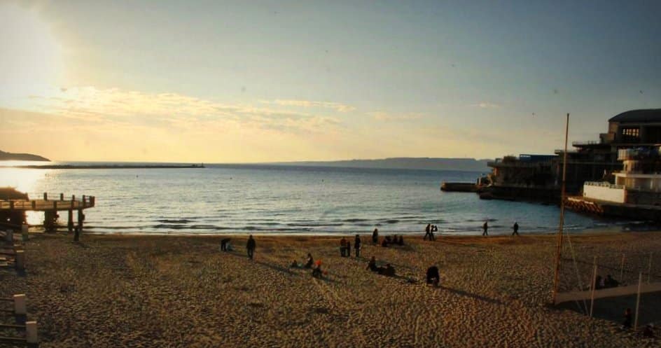 La plage des Catalans ouverte tous les jours jusqu&rsquo;à 22h et toute la nuit les samedis
