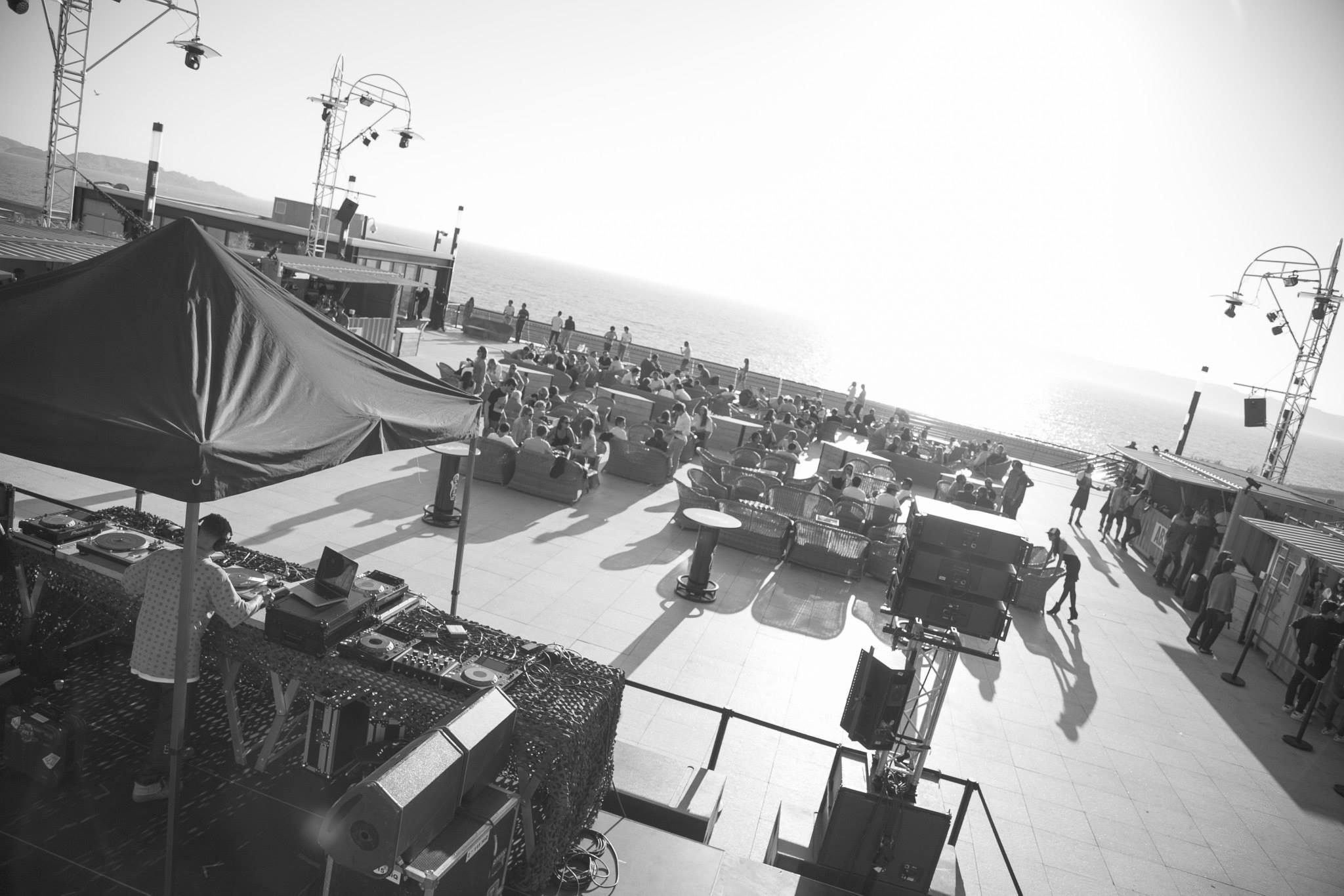 Apéro les samedis et dimanches sur le Rooftop R² des Terrasses du Port