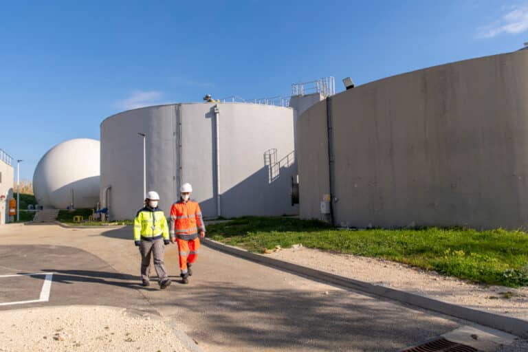 À Hyères, Veolia produit de l&rsquo;hydrogène vert comme carburant pour les véhicules