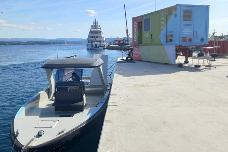 Une station de recharge mobile à l&rsquo;hydrogène testée sur le port de La Ciotat