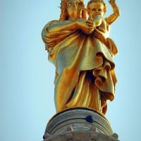 statue-notre-dame-garde-vierge-marseille