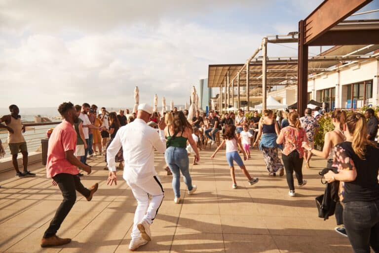 Soirées latino, concerts… passez vos fins de journée au Sunset Live des Terrasses