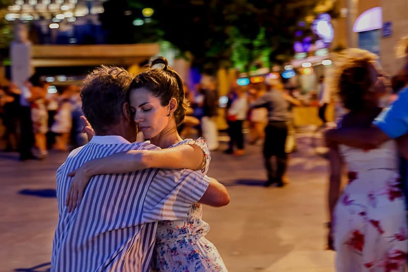 La Rue Du Tango fait danser Marseille tous les vendredis de l&rsquo;été