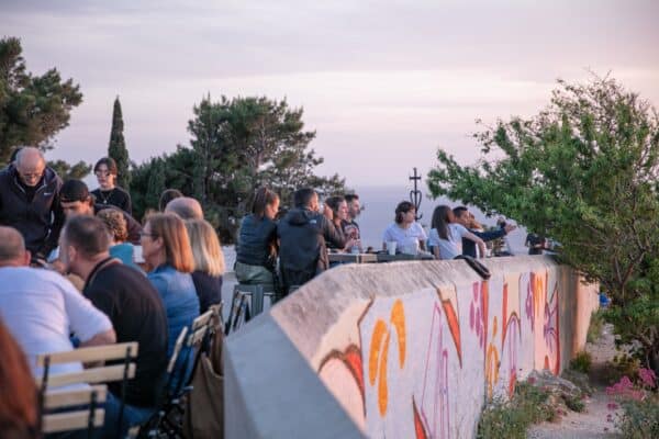 terrasse-panoramique-notre-dame-garde-food-truck