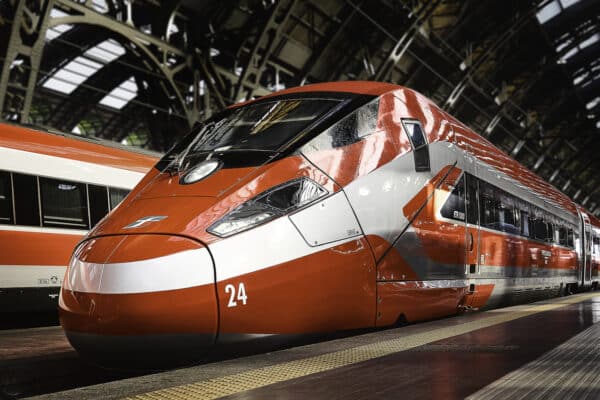 tgv-train-CREDIT-trenitalia-France-1