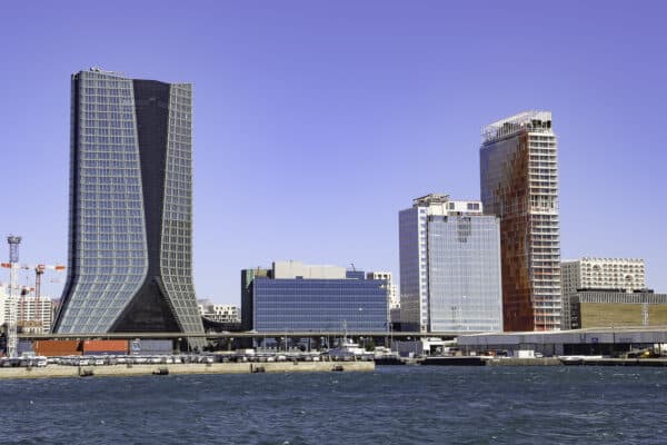 tours-arenc-skyline-cma-cgm-la-marseillaise-3
