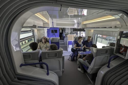 transdev, Le nouveau TER priv&eacute; de Transdev circule entre Marseille, Toulon et Nice, Made in Marseille