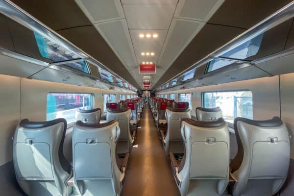 trenitalia-train-ligne-tgv-8