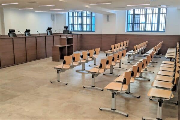 tribunal-adnistratif-mazenod-salle-audience-1