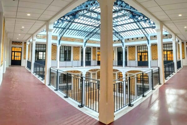 , En images : le tribunal administratif de Marseille s&rsquo;installe dans un ancien b&acirc;timent maritime, Made in Marseille