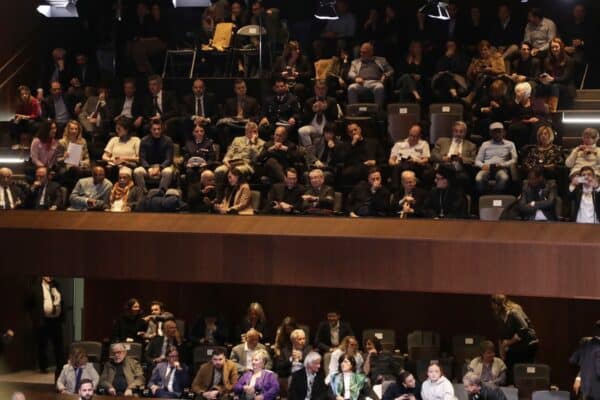 tribune-hemicycle-conseil-municipal