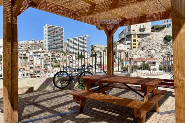 vallon-des-auffes-pergola-parcours-fraicheur