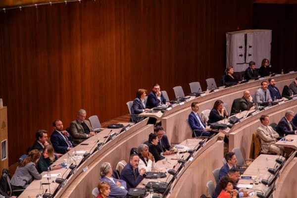 vassal-simmarano-allisio-hemicyle-conseil-municipal