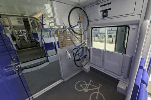 transdev, Le nouveau TER priv&eacute; de Transdev circule entre Marseille, Toulon et Nice, Made in Marseille