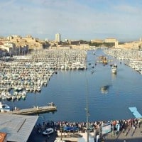 vieux-port-marseille-hydravion-canadair