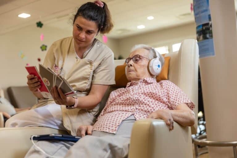 Bien-être : L’Ehpad La Villa des Poètes favorise les interventions non médicamenteuses