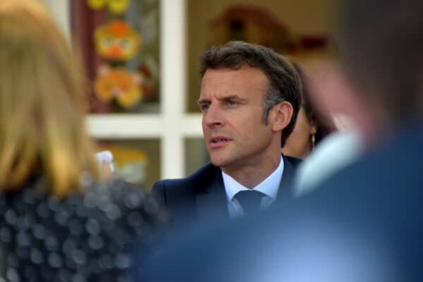 visite-emmanuel-macron-president-ecole-menpenti-2