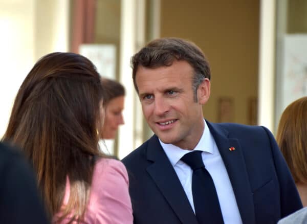 visite-emmanuel-macron-president-ecole-menpenti-3