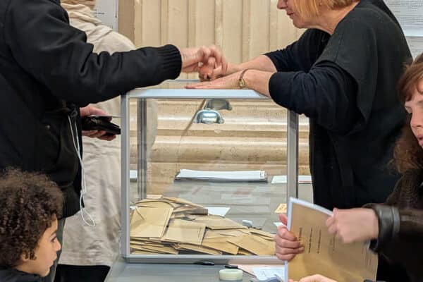 vote-election-urne-bulletin-scrutin-5